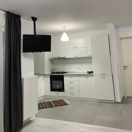 Апартаменти Coresi Residance *